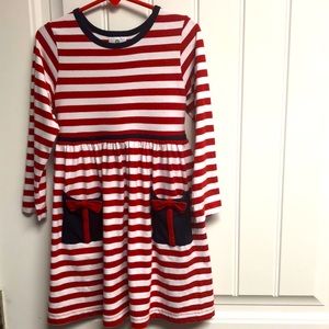 Florence Eiseman Size 4. EUC striped LS dress with “present” look pockets